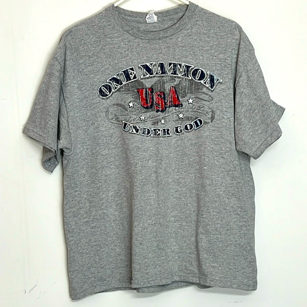 🌞 Delta Vintage gray graphic tee short sleeve crew neck One Nation Under God L